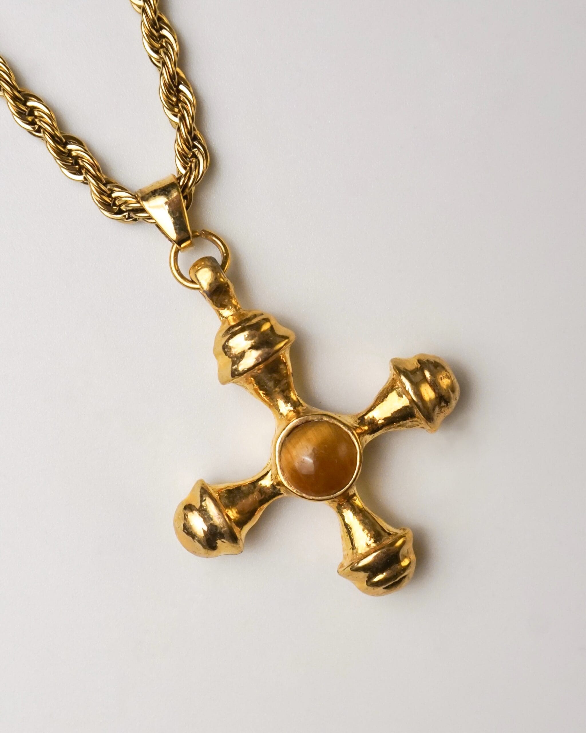 Amber Cross - Image 2
